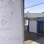 Colega escreve ‘negro’ e ‘macaco’ no caderno de criança em escola em Minas