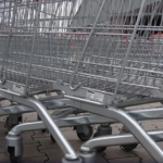 Falta de mão de obra estrangula supermercados, que veem carreira perder apelo entre jovens