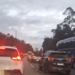 BR-040 em Nova Lima: saída para o Rio tem 18 km de trânsito após acidente nesta sexta