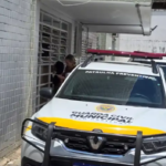 Profissionais citam ‘sobrecarga’ em centro de saúde após agressão a médico Profissionais citam ‘sobrecarga’ em centro de saúde após agressão a médico