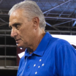 Tite reage a vexame do Cruzeiro e aponta momento crucial para goleada do Botafogo