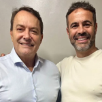 Pedrinho recepciona Artur Jorge, novo treinador do Cruzeiro, em BH