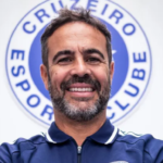 Cruzeiro vive dia de apresentação e primeiro treino com Artur Jorge