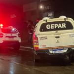 Homem é morto e outro fica ferido durante ataque a tiros em bar na Grande BH