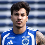 As opções de Artur Jorge para escalar o Cruzeiro contra o Grêmio pelo Brasileirão