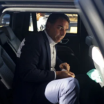 Após vazamento de áudio, Flávio Bolsonaro faz 1ª reunião com a bancada