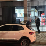 Homem é expulso de casa de eventos, retorna armado e deixa três baleados em Betim