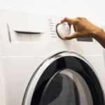O segredo para limpar a máquina de lavar roupas e evitar o mau cheiro